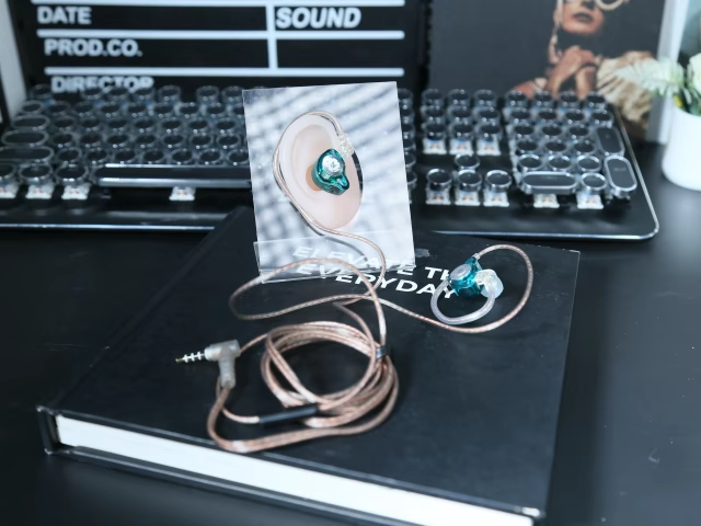 Audífonos Gamer Kz  Edx Pro Cable Desmontable, Inears de Excelente Calidad